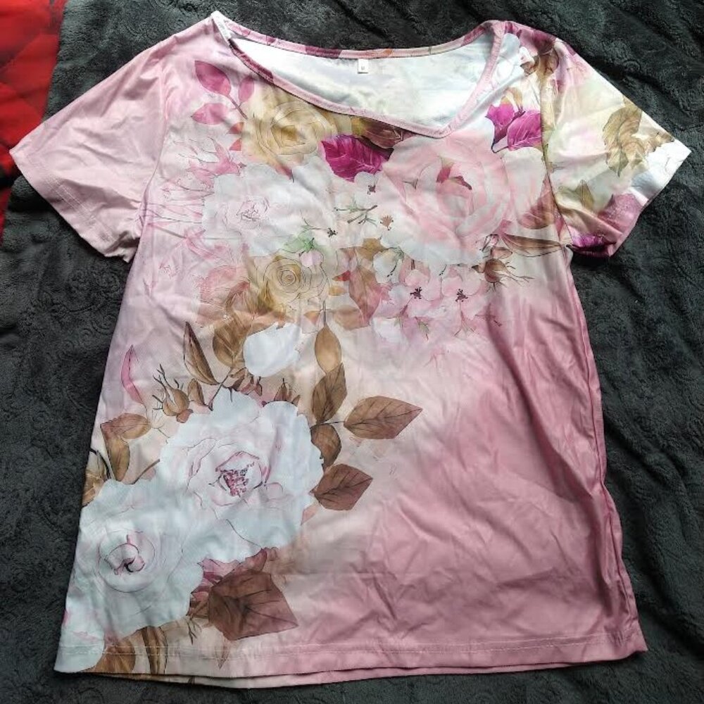 Women's Lightweight T-Shirt Size Medium